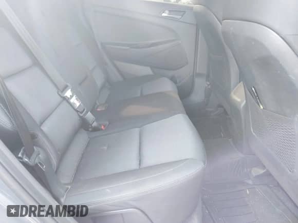 2018 Hyundai Tucson SE с VIN KM8J23A42JU624681, выставлен на аукционе IAAI как лот 42867400 с пробегом Не указан миль и . История ставок и продаж доступна на DreamBid. Изображение 8.