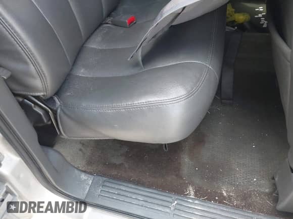 2004 GMC Sierra 1500 SLE with VIN 1GTEK19TX4E284023, listed as a IAAI auction lot 42459965 with Not provided miles and . Bid and sale history available at DreamBid. Image 8.