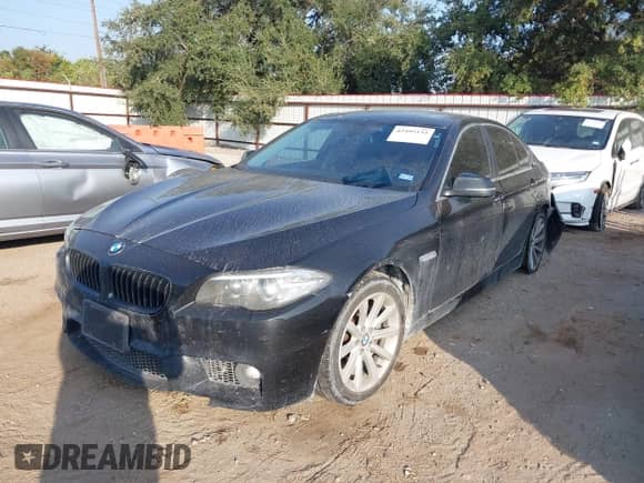 2014 BMW 5 Series 535i xDrive z VIN WBA5B3C5XED534628, wystawiony jako IAAI lot #43495134 z przebiegiem 148 774 mil mil oraz . Historia ofert i sprzedaży dostępna na DreamBid. Obrazek 17.