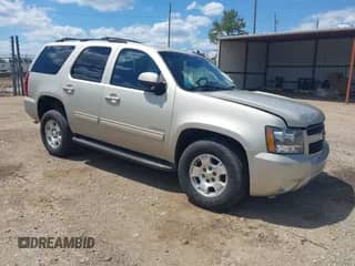 2014 Chevrolet Tahoe LS с VIN 1GNSCAE08ER128141, выставлен на аукционе IAAI как лот 42177785 с пробегом 108 548 миль миль и . История ставок и продаж доступна на DreamBid. Изображение 1.