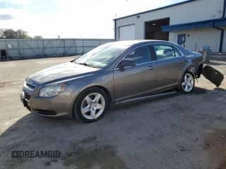 2010 Chevrolet Malibu 1LS с VIN 1G1ZB5EB6A4106545, выставлен на аукционе Copart как лот 90432025 с пробегом 169 020 миль миль и На запчасти • Non repairable. История ставок и продаж доступна на DreamBid. Изображение 1.