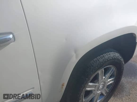 2007 Cadillac Escalade ESV с VIN 1GYFK66827R396002, выставлен на аукционе IAAI как лот 41333363 с пробегом 166 278 миль миль и . История ставок и продаж доступна на DreamBid. Изображение 18.