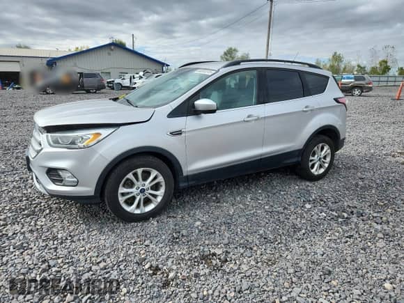 2017 Ford Escape SE с VIN 1FMCU9G9XHUB90660, выставлен на аукционе Copart как лот 84883315 с пробегом 126 794 миль миль и Чистый • Clean title. История ставок и продаж доступна на DreamBid. Изображение 1.