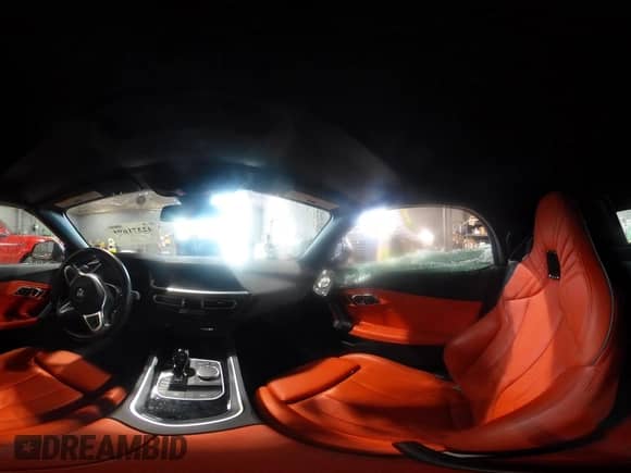 2020 BMW Z4 sDriveM40i z VIN WBAHF9C07LWW83234, wystawiony jako IAAI lot #42371695 z przebiegiem 8 289 mil mil oraz . Historia ofert i sprzedaży dostępna na DreamBid. Obrazek 18.