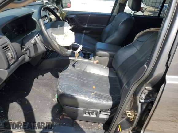 2002 Jeep Grand Cherokee с VIN 1J8GX48S12C255290, выставлен на аукционе Copart как лот 57832025 с пробегом 191 293 миль миль и На запчасти • Non repairable. История ставок и продаж доступна на DreamBid. Изображение 7.