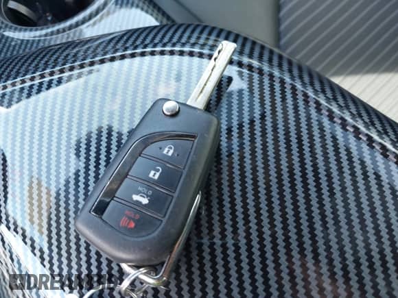 2021 Toyota Camry SE with VIN 4T1G11AK2MU445593, listed as a IAAI auction lot 43385464 with 57,907 mi miles and . Bid and sale history available at DreamBid. Image 11.