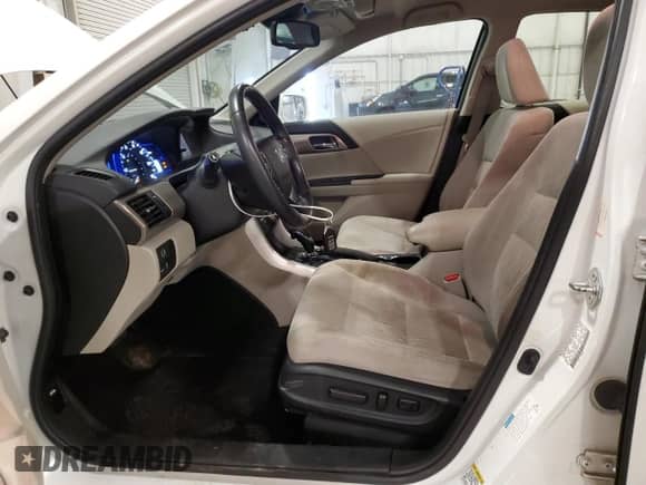 2014 Honda Accord с VIN JHMCR5F78EC000479, выставлен на аукционе Copart как лот 61554495 с пробегом 134 580 миль миль и Списание • Salvage title. История ставок и продаж доступна на DreamBid. Изображение 7.