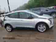 2023 Chevrolet Bolt EV 1LT с VIN 1G1FW6S03P4140824, выставлен на аукционе IAAI как лот 42383006 с пробегом 23 942 миль миль и . История ставок и продаж доступна на DreamBid. Изображение 13.