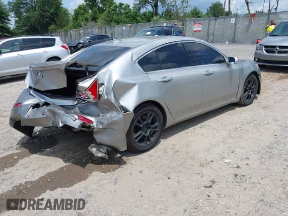 2011 Acura TL Technology с VIN 19UUA8F58BA008961, выставлен на аукционе IAAI как лот 42705953 с пробегом 202 210 миль миль и . История ставок и продаж доступна на DreamBid. Изображение 4.
