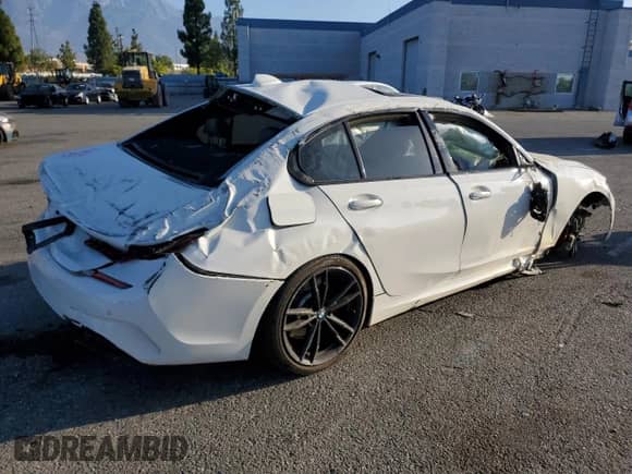 2021 BMW 3 Series M340i xDrive с VIN 3MW5U9J05M8B87077, выставлен на аукционе Copart как лот 67074735 с пробегом Не указан миль и Списание • Salvage title. История ставок и продаж доступна на DreamBid. Изображение 4.