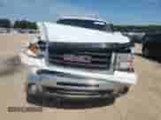 2011 GMC Sierra 1500 SLT z VIN 3GTP2WE3XBG101835, wystawiony jako Copart lot #80494115 z przebiegiem 240 424 mil mil oraz Czysty tytuł • Clean title. Historia ofert i sprzedaży dostępna na DreamBid. Obrazek 5.