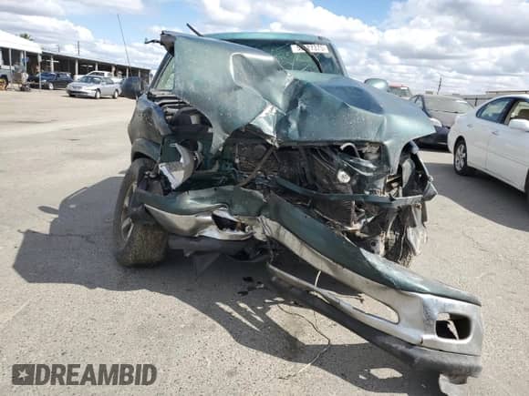 2001 Toyota Tundra Limited z VIN 5TBBT481X1S139032, wystawiony jako Copart lot #56427375 z przebiegiem 326 746 mil mil oraz Szkoda całkowita • Salvage title. Historia ofert i sprzedaży dostępna na DreamBid. Obrazek 5.