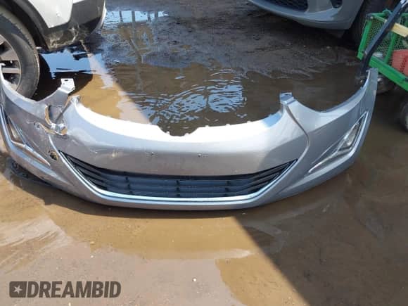 2015 Hyundai Elantra SE z VIN KMHDH4AE2FU223357, wystawiony jako IAAI lot #42376887 z przebiegiem 87 000 mil mil oraz . Historia ofert i sprzedaży dostępna na DreamBid. Obrazek 12.