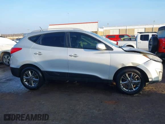 2014 Hyundai Tucson Walking Dead Edition с VIN KM8JUCAG2EU872214, выставлен на аукционе IAAI как лот 41236912 с пробегом 109 362 миль миль и . История ставок и продаж доступна на DreamBid. Изображение 13.