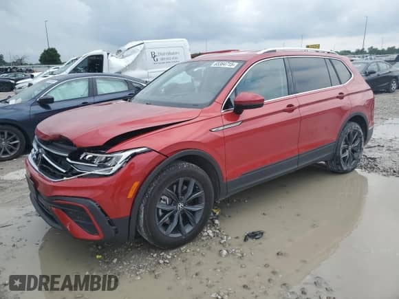 2022 Volkswagen Tiguan SE with VIN 3VV2B7AX1NM043789, listed as a Copart auction lot 65364715 with 32,026 mi miles and Salvage title. Bid and sale history available at DreamBid. Image 1.