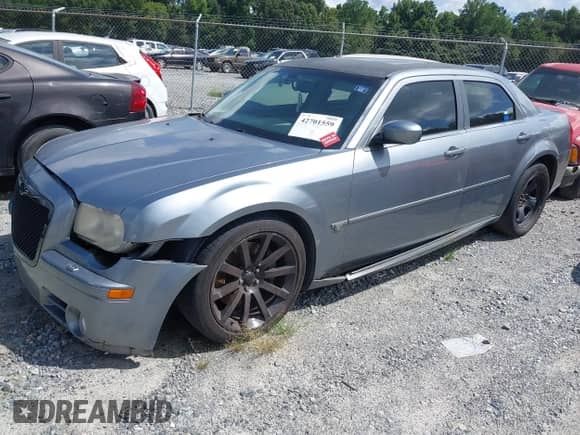 2006 Chrysler 300 C SRT-8 with VIN 2C3KA73WX6H377782, listed as a IAAI auction lot 42701559 with 162,267 mi miles and . Bid and sale history available at DreamBid. Image 2.