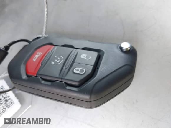 2025 Jeep Wrangler Sahara с VIN 1C4PJXEN0SW598048, выставлен на аукционе IAAI как лот 42537762 с пробегом 278 миль миль и . История ставок и продаж доступна на DreamBid. Изображение 11.