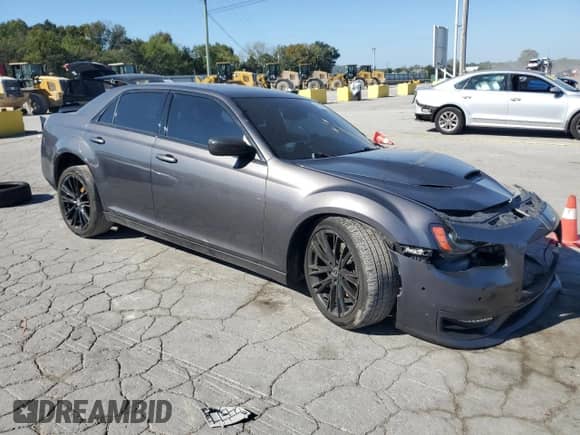 2013 Chrysler 300 S с VIN 2C3CCAGT0DH683351, выставлен на аукционе Copart как лот 81871845 с пробегом 107 072 миль миль и Списание • Salvage title. История ставок и продаж доступна на DreamBid. Изображение 4.