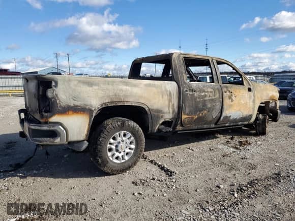 2022 Chevrolet Silverado 2500HD with VIN 2GC1YNE77N1238732, listed as a Copart auction lot 81548764 with Not provided miles and Non repairable. Bid and sale history available at DreamBid. Image 3.