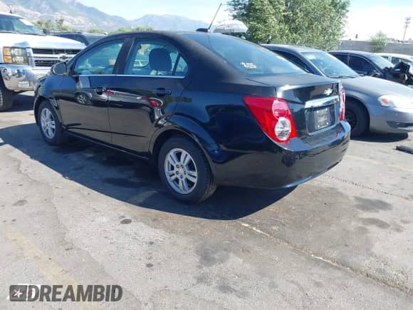 2016 Chevrolet Sonic LT с VIN 1G1JC5SHXG4180398, выставлен на аукционе IAAI как лот 42929032 с пробегом 98 733 миль миль и . История ставок и продаж доступна на DreamBid. Изображение 3.