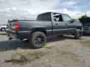 2005 Chevrolet Silverado 1500 LS z VIN 2GCEC13T151338673, wystawiony jako Copart lot #82230905 z przebiegiem Nie podano mil oraz Szkoda całkowita • Salvage title. Historia ofert i sprzedaży dostępna na DreamBid. Obrazek 3.