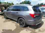 2019 Honda Pilot Touring 8-Passenger z VIN 5FNYF6H9XKB002530, wystawiony jako IAAI lot #43112644 z przebiegiem 122 140 mil mil oraz . Historia ofert i sprzedaży dostępna na DreamBid. Obrazek 3.