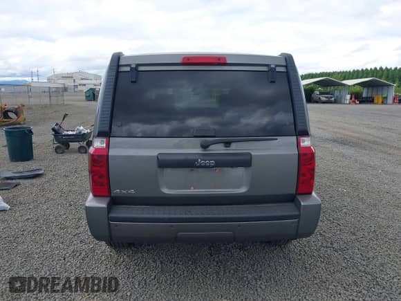 2007 Jeep Commander Sport with VIN 1J8HG48P27C589142, listed as a IAAI auction lot 42379721 with 162,397 mi miles and . Bid and sale history available at DreamBid. Image 16.