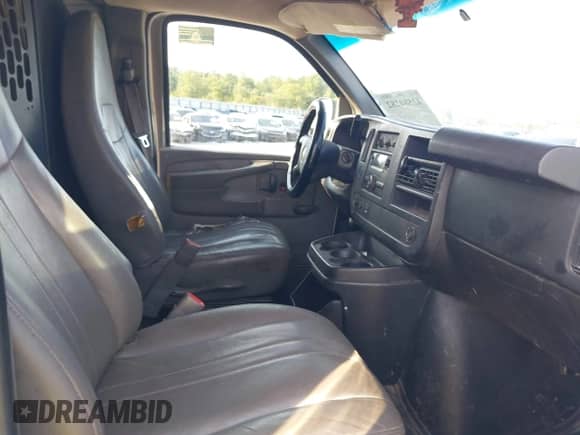 2013 Chevrolet Express Cargo с VIN 1GCZGUCG0D1112297, выставлен на аукционе IAAI как лот 42584282 с пробегом 367 330 миль миль и . История ставок и продаж доступна на DreamBid. Изображение 5.