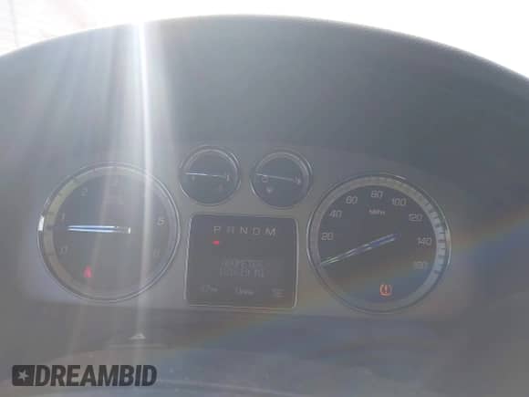 2011 Cadillac Escalade ESV Premium z VIN 1GYS4JEF5BR377335, wystawiony jako IAAI lot #41820043 z przebiegiem 181 619 mil mil oraz . Historia ofert i sprzedaży dostępna na DreamBid. Obrazek 7.