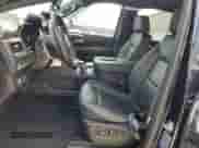2023 Chevrolet Suburban Premier с VIN 1GNSCFKD7PR499590, выставлен на аукционе Copart как лот 69481695 с пробегом 47 665 миль миль и Списание • Salvage title. История ставок и продаж доступна на DreamBid. Изображение 7.