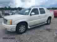 2005 Cadillac Escalade EXT z VIN 3GYEK62N75G208109, wystawiony jako IAAI lot #42947413 z przebiegiem 299 295 mil mil oraz . Historia ofert i sprzedaży dostępna na DreamBid. Obrazek 2.