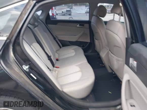 2016 Hyundai Sonata SE с VIN KMHE24L13GA016883, выставлен на аукционе IAAI как лот 43556991 с пробегом 195 478 миль миль и . История ставок и продаж доступна на DreamBid. Изображение 8.