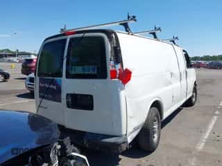 2017 Chevrolet Express Cargo z VIN 1GCWGBFF6H1120324, wystawiony jako IAAI lot #43072393 z przebiegiem 251 729 mil mil oraz . Historia ofert i sprzedaży dostępna na DreamBid. Obrazek 4.