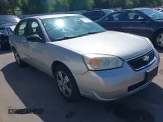 2008 Chevrolet Malibu Classic LS 2FL с VIN 1G1ZS58N88F111573, выставлен на аукционе IAAI как лот 42574933 с пробегом 179 142 миль миль и . История ставок и продаж доступна на DreamBid. Изображение 1.