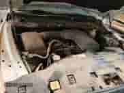 2019 Ram 1500 Warlock z VIN 1C6RR7GG1KS717725, wystawiony jako Copart lot #62719215 z przebiegiem 104 722 mil mil oraz Czysty tytuł • Clean title. Historia ofert i sprzedaży dostępna na DreamBid. Obrazek 13.