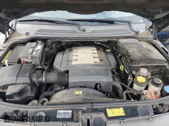 2008 Land Rover Range Rover Sport HSE with VIN SALSK25438A151858, listed as a Copart auction lot 82260125 with 125,132 mi miles and Clean title. Bid and sale history available at DreamBid. Image 12.