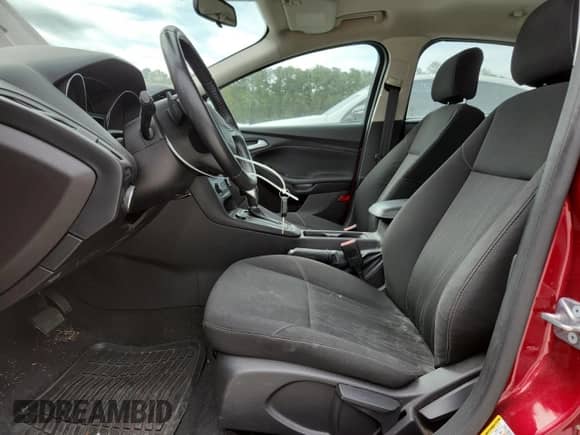 2015 Ford Focus SE с VIN 1FADP3K24FL333215, выставлен на аукционе Copart как лот 84633365 с пробегом 147 444 миль миль и Списание • Salvage title. История ставок и продаж доступна на DreamBid. Изображение 7.