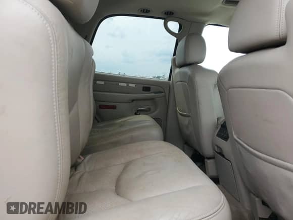 2005 Cadillac Escalade with VIN 1GYEK63N35R184695, listed as a Copart auction lot 71604515 with 251,099 mi miles and Clean title. Bid and sale history available at DreamBid. Image 11.