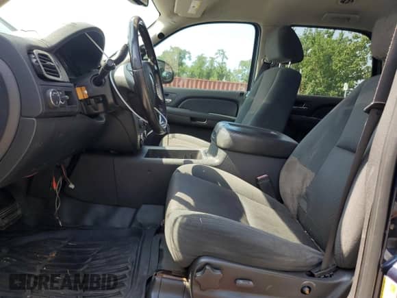 2007 Chevrolet Tahoe Police с VIN 1GNEC030X7R390076, выставлен на аукционе Copart как лот 66219415 с пробегом 235 406 миль миль и Списание • Salvage title. История ставок и продаж доступна на DreamBid. Изображение 7.