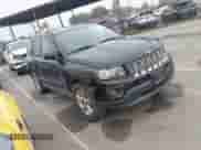 2017 Jeep Compass High Altitude z VIN 1C4NJDEB6HD106073, wystawiony jako IAAI lot #43526297 z przebiegiem 103 392 mil mil oraz . Historia ofert i sprzedaży dostępna na DreamBid. Obrazek 1.