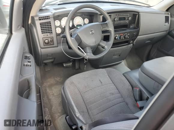 2006 Dodge 1500 ST z VIN 1D7HA16KX6J239756, wystawiony jako Copart lot #71736035 z przebiegiem 98 885 mil mil oraz Szkoda całkowita • Salvage title. Historia ofert i sprzedaży dostępna na DreamBid. Obrazek 8.