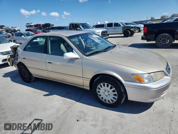 2000 Toyota Camry LE z VIN JT2BG22K7Y0467127, wystawiony jako Copart lot #84280225 z przebiegiem 118 606 mil mil oraz Szkoda całkowita • Salvage title. Historia ofert i sprzedaży dostępna na DreamBid. Obrazek 4.