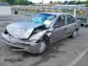 2002 Chevrolet Prizm z VIN 1Y1SK52802Z408768, wystawiony jako IAAI lot #42241540 z przebiegiem 276 083 mil mil oraz . Historia ofert i sprzedaży dostępna na DreamBid. Obrazek 2.
