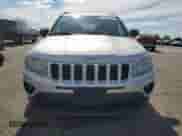 2011 Jeep Compass z VIN 1J4NF1FB1BD280813, wystawiony jako Copart lot #69636485 z przebiegiem 119 032 mil mil oraz Szkoda całkowita • Salvage title. Historia ofert i sprzedaży dostępna na DreamBid. Obrazek 5.