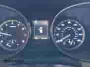 2018 Hyundai Santa Fe 2.4L z VIN 5XYZT3LB5JG516329, wystawiony jako IAAI lot #43392532 z przebiegiem 94 128 mil mil oraz . Historia ofert i sprzedaży dostępna na DreamBid. Obrazek 7.