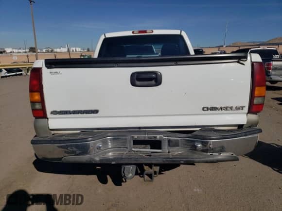 2002 Chevrolet Silverado 1500 LS with VIN 1GCEC14V22Z148691, listed as a Copart auction lot 80872654 with 226,546 mi miles and Salvage title. Bid and sale history available at DreamBid. Image 6.