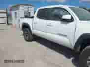 2019 Toyota Tacoma SR with VIN 5TFCZ5AN3KX170728, listed as a IAAI auction lot 42915850 with 121,787 mi miles and . Bid and sale history available at DreamBid. Image 14.