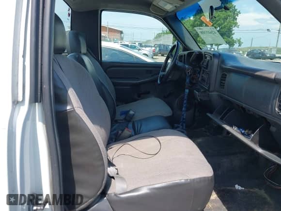 2001 Chevrolet Silverado 1500 с VIN 1GCEC14W21Z100910, выставлен на аукционе IAAI как лот 42603308 с пробегом 168 739 миль миль и . История ставок и продаж доступна на DreamBid. Изображение 8.