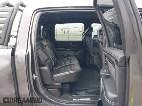 2021 Ram 1500 TRX с VIN 1C6SRFU98MN830249, выставлен на аукционе IAAI как лот 42766532 с пробегом 35 989 миль миль и . История ставок и продаж доступна на DreamBid. Изображение 8.