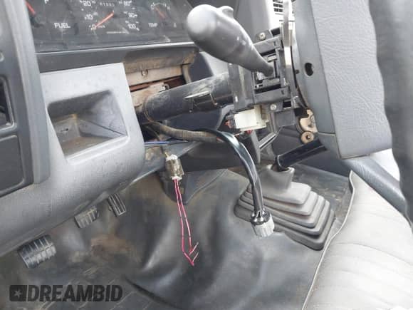 1994 Nissan Frontier with VIN 1N6SD11S0RC314212, listed as a IAAI auction lot 42121708 with 161,292 mi miles and . Bid and sale history available at DreamBid. Image 13.